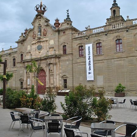 Hostal Universitat Cervera  Zewnętrze zdjęcie