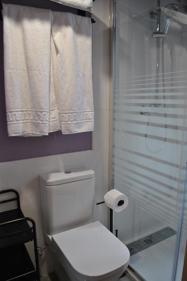 Hostal Universitat Cervera  Zewnętrze zdjęcie