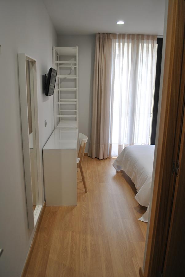 Hostal Universitat Cervera  Zewnętrze zdjęcie